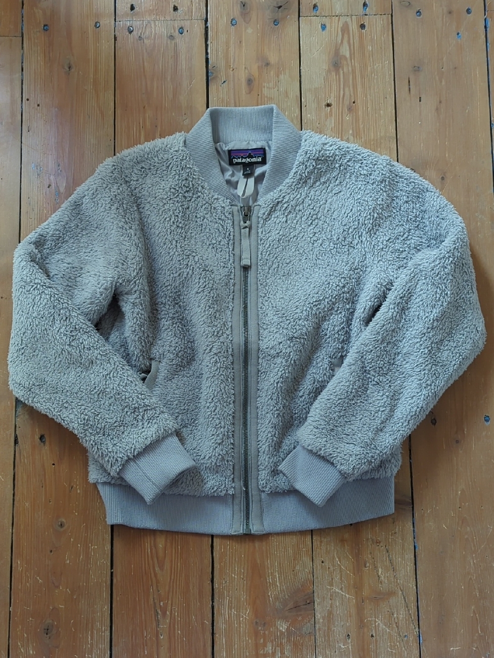 266-EUC Patagonia Plush Sherpa Bomber Jacket - Light Gray